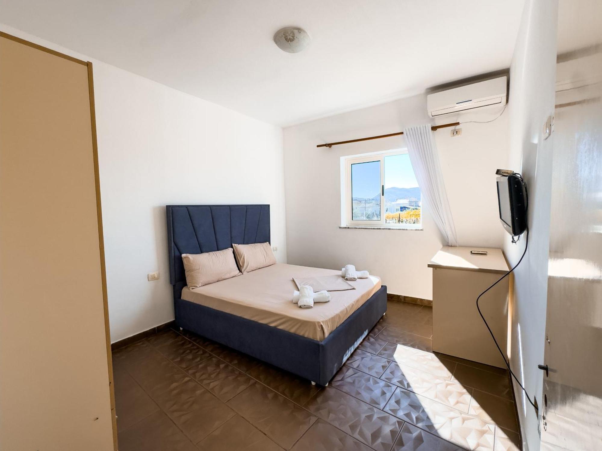 Shkodra Budget Hotel エクステリア 写真